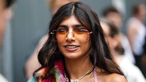 mia khalifa sexe|Mia Khalifa Porn Videos 2024: Porn Star Sex Scenes